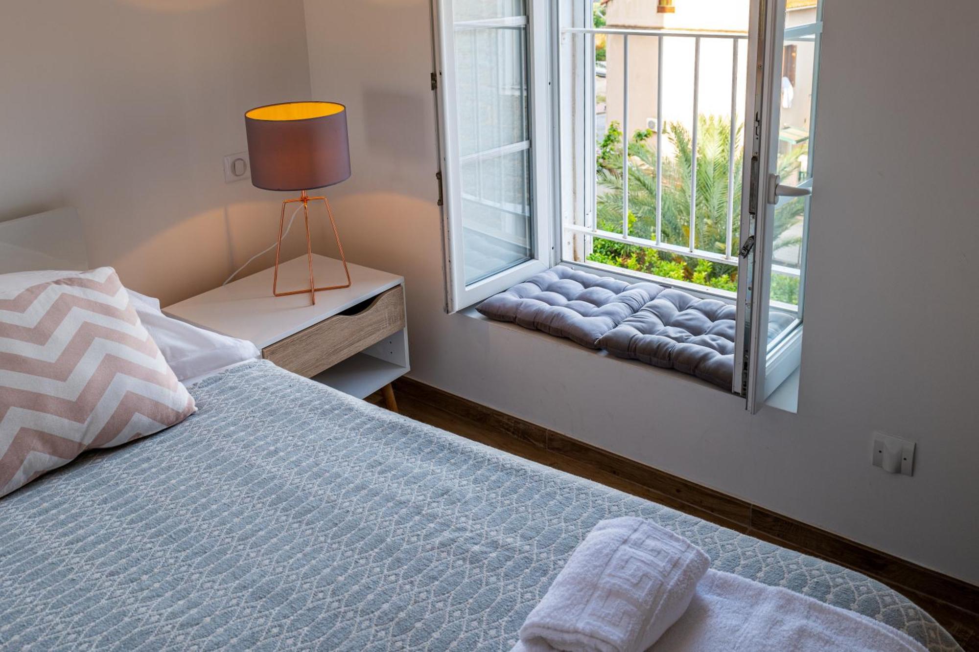 Duplex En Plein Centre Lejlighed Propriano  Eksteriør billede